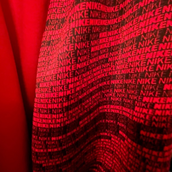 Nike hoodie - Picture 2 of 4